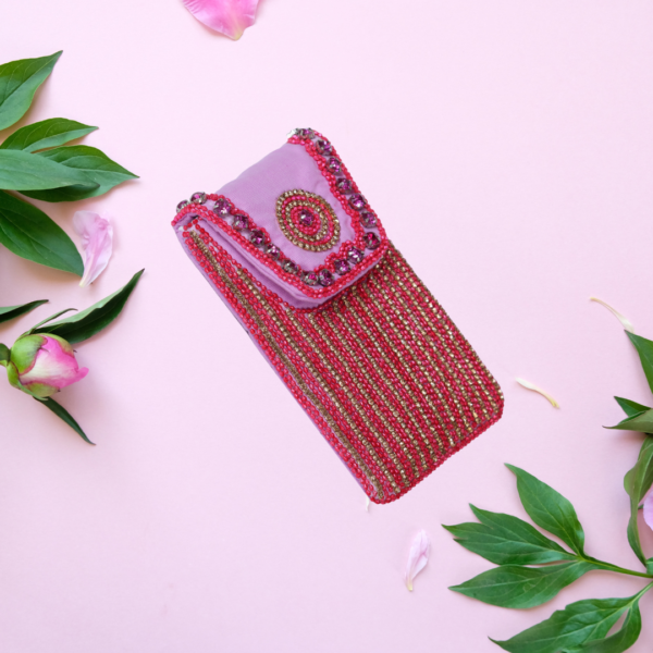 Aura Embellished Kaarnis Mobile Pouch Magenta - Image 3