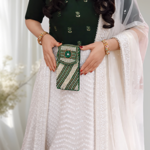 Sapphire Handcrafted Kaarnis Mobile Pouch Green